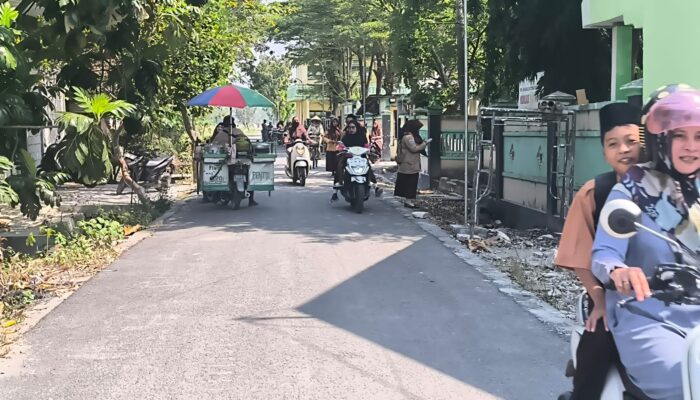 Pengaspalan Jalan BKKD 2025 Percepat Akses Ekonomi dan Pendidikan di Desa Margoagung