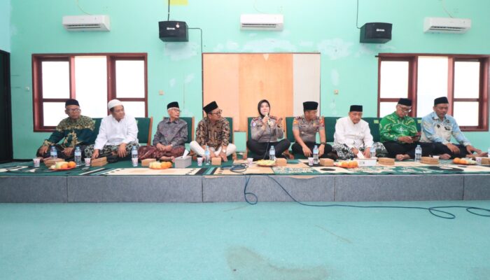 AKBP Yenni Kapolres Bojonegoro Sambangi PCNU, Jaga Keteduhan