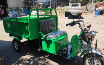 Momen Hari Pelanggan Nasional, PLN UIP JBTB Serahkan Bantuan Motor Pengangkut Sampah untuk Dorong Operasional TPS 3R Desa Tejakula Buleleng