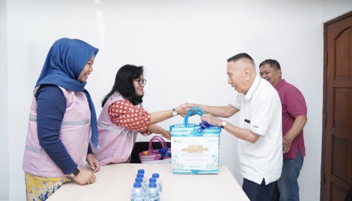 Srikandi PLN Icon Plus Tebar Kebahagiaan untuk Pelanggan Setia ICONNET di Hari Pelanggan Nasional 2026
