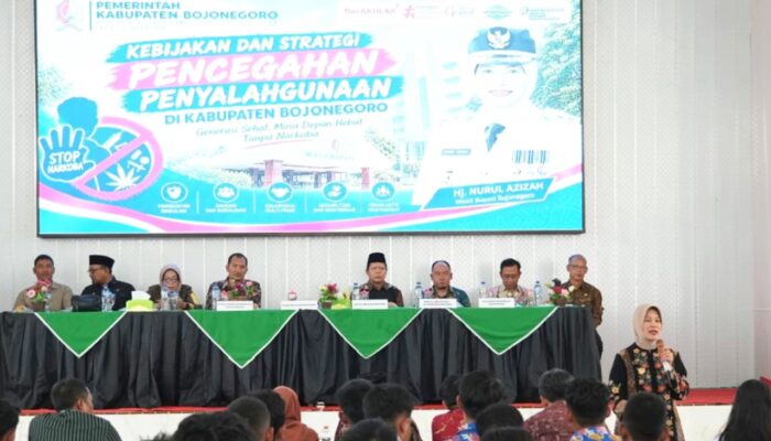 Jangan Coba-Coba Narkoba! Pesan Tegas Wabup Bojonegoro Nurul Azizah Saat Sambangi SMKN 1 Baureno