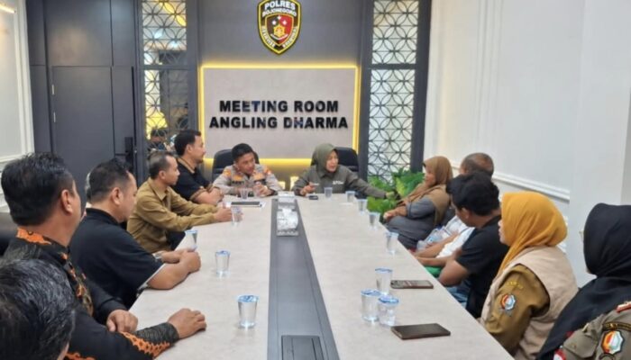 Melalui Restorative Justice, Warga Ngraho Pemotong Kayu Perhutani Rp400 Ribu Dibebaskan