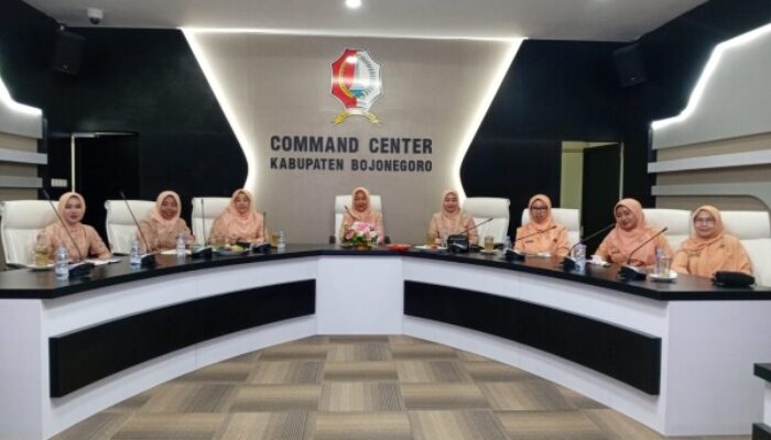 Tingkatkan Kesiapsiagaan Bencana, DWP Bojonegoro Ikuti Zoom Meeting ‘Srikandi Tangguh Bencana’