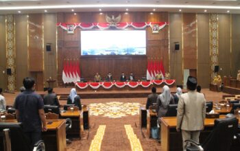 Paripurna DPRD Bojonegoro Jawaban Eksekutif atas PU 5 Raperda, Bupati Tegaskan Komitmen Sinergi Yang Berdampak Nyata