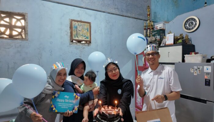 Rayakan HUT ke-26, PLN Icon Plus Jatim Apresiasi Pelanggan Loyal ICONNET melalui Program Birthday Surprise di Sidoarjo