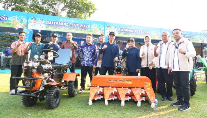 Pemkab Bojonegoro Gelar Fun Farmer Day “Gumregah Tani Bojonegoro” (GUTANBO) 2026 di Alun-Alun