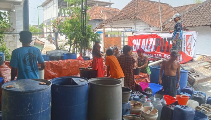 Bukan Sekadar Seremoni, CV Alzi Putra Gelontorkan Bantuan Air Bersih Lintas Kecamatan di Bojonegoro