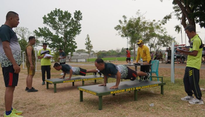 Uji Fisik di Bawah Terik Matahari, Ratusan Prajurit Kodim 0813 Bojonegoro Ikuti Garjas Periodik