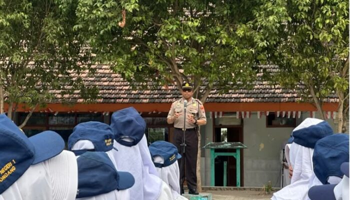 Polisi Peduli Pendidikan, Kapolsek Gondang Bojonegoro Ingatkan Pelajar Jauhi Bullying hingga Judi Online